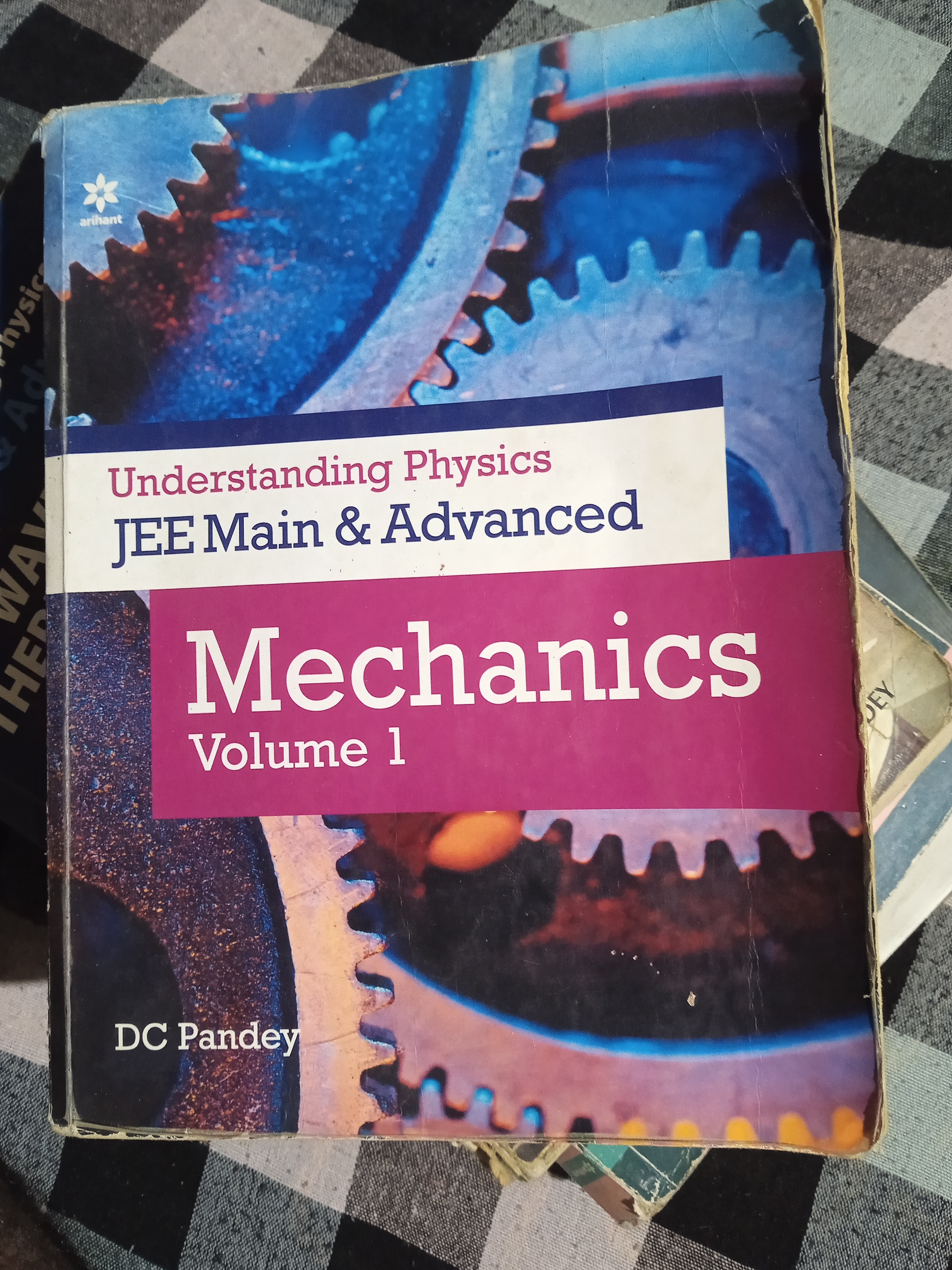 DC pandey set of 5 books for jee mains and advanced (mechanics1, mechanics 2, optics and modern physics, electricity and magnetism,wave and thermodyna