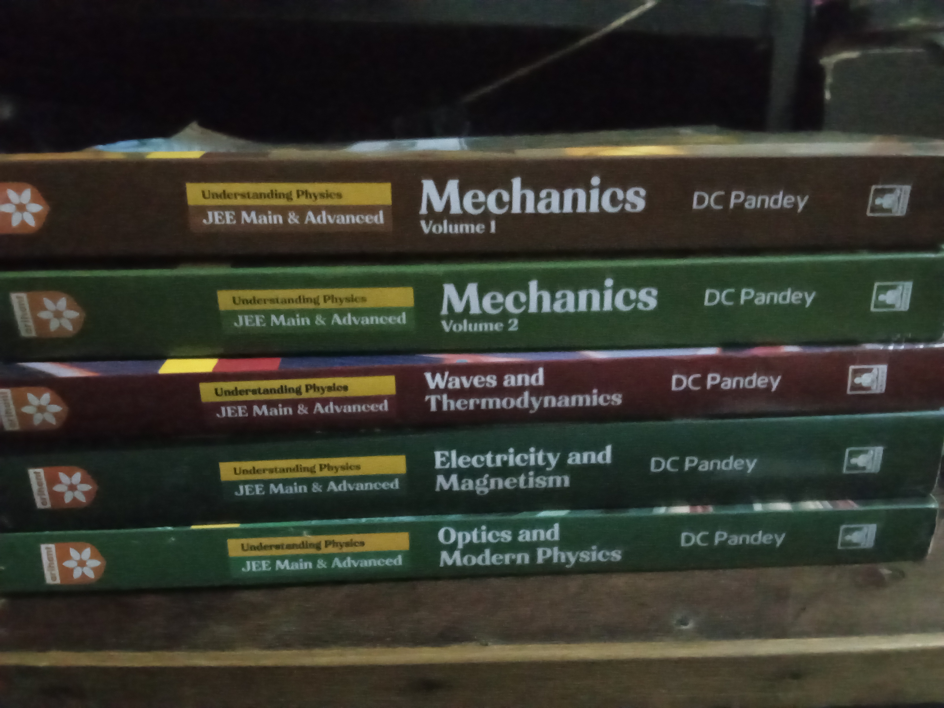 Jee mains advanced physics books