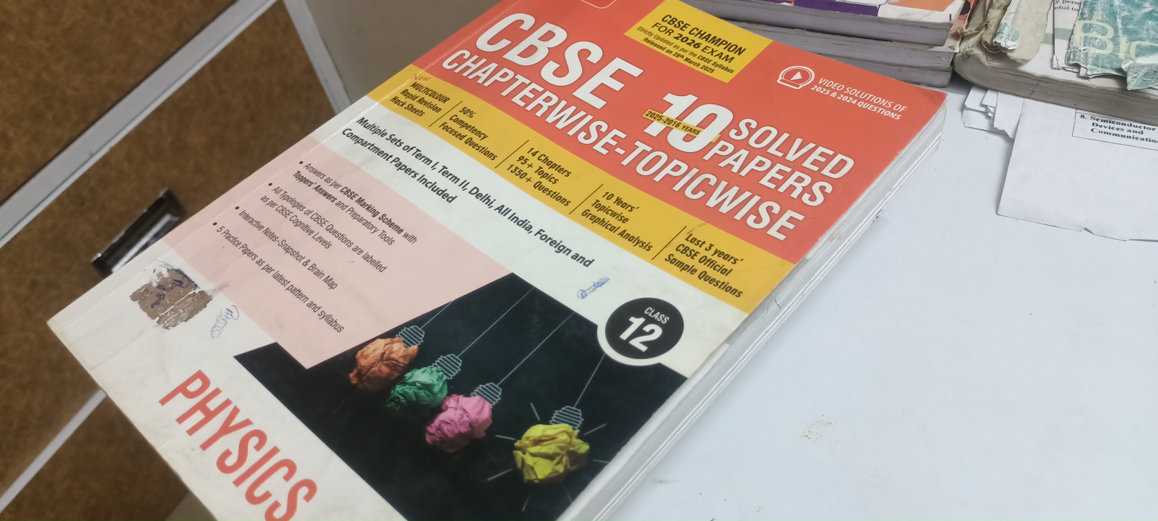 CBSE MTG BOOKS AND OSWAAL SAMPLE PAPER PHYSICS CHEMISTRY BIOLOGY